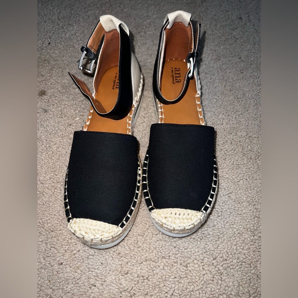 A.N.A Sandals